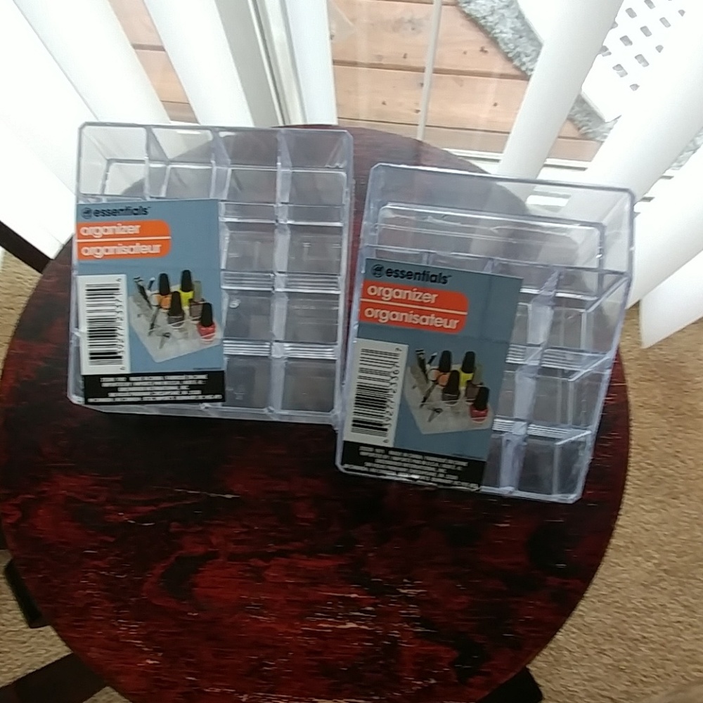 2 make up organizers